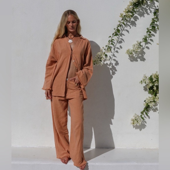 Maurie & Eve Top & Pants - Picture 1 of 2